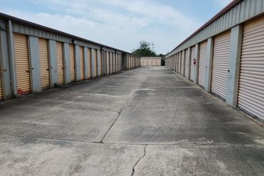 Devon Self Storage - 300 Westgate Road Lafayette, LA 70506