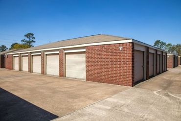 Devon Self Storage - 13800 Veterans Memorial Drive Houston, TX 77014