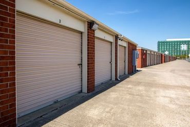 Devon Self Storage - 6300 West 43rd Street Houston, TX 77092
