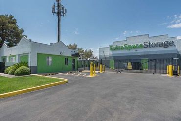 Extra Space Storage - 1399 North Rainbow Boulevard Las Vegas, NV 89108