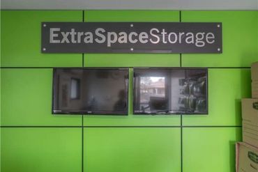 Extra Space Storage - 4901 West Oakey Boulevard Las Vegas, NV 89102