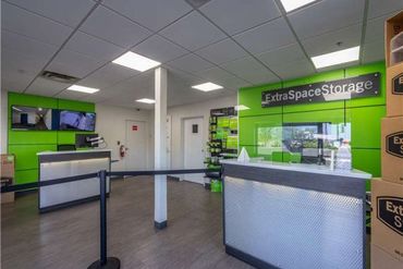 Extra Space Storage - 2043 West Peoria Avenue Phoenix, AZ 85029