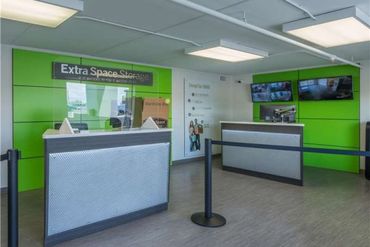 Extra Space Storage - 2721 East Greenway Parkway Phoenix, AZ 85032