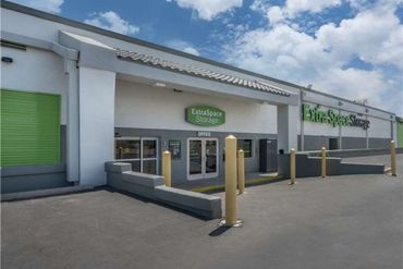 Extra Space Storage - 2721 East Greenway Parkway Phoenix, AZ 85032