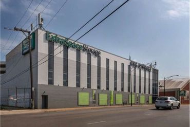 Extra Space Storage - 2100 West Fullerton Avenue Chicago, IL 60647