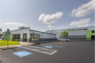 Extra Space Storage - 5045 West Cypress Street Tampa, FL 33607