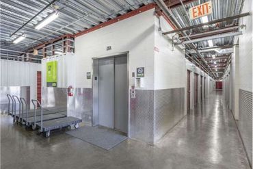 Extra Space Storage - 5045 West Cypress Street Tampa, FL 33607