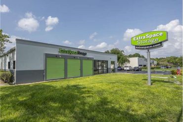 Extra Space Storage - 5045 West Cypress Street Tampa, FL 33607
