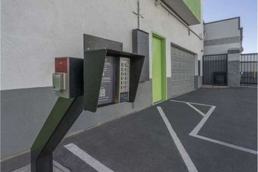 Extra Space Storage - 3225 North Jones Boulevard Las Vegas, NV 89108