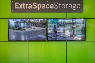 Extra Space Storage - 5550 Timuquana Road Jacksonville, FL 32210