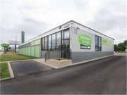 Extra Space Storage - 5525 West Roosevelt Road Cicero, IL 60804