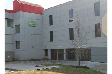 Extra Space Storage - 2141 Powers Ferry Road Marietta, GA 30067