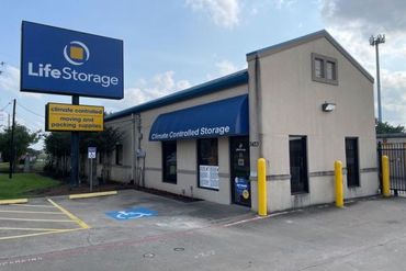 Extra Space Storage - 3433 Fry Road Katy, TX 77449