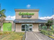 Extra Space Storage - 1620 South Interstate 35 San Marcos, TX 78666