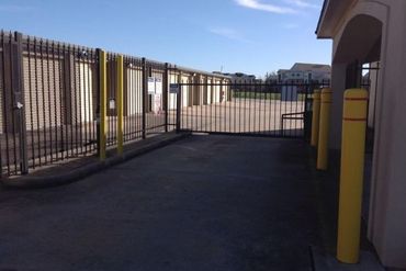 Extra Space Storage - 7400 Barker Cypress Road Cypress, TX 77433