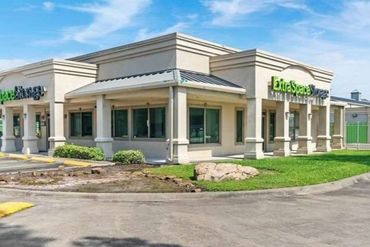 Extra Space Storage - 13033 Jones Road Houston, TX 77070