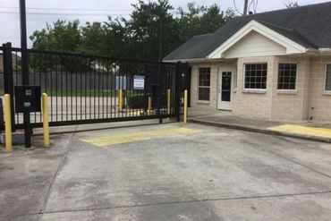 Extra Space Storage - 1435 Silverado Drive Houston, TX 77077