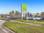Extra Space Storage - 5305 Manatee Avenue West Bradenton, FL 34209