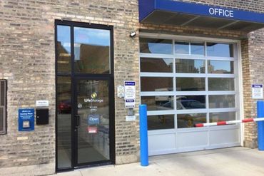 Extra Space Storage - 3626 North Broadway Chicago, IL 60613