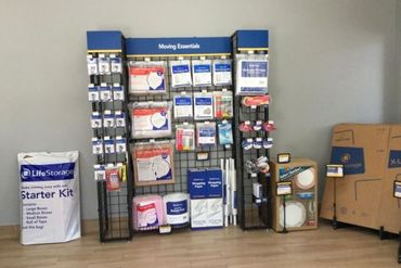 Extra Space Storage - 1625 South Ashland Avenue Chicago, IL 60608