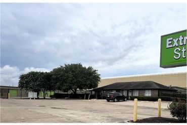 Extra Space Storage - 12455 Westpark Drive Houston, TX 77082