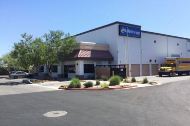 Extra Space Storage - 8424 Farm Road Las Vegas, NV 89131