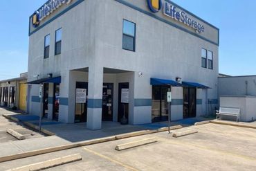 Extra Space Storage - 802 East Richey Road Houston, TX 77073