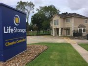 Extra Space Storage - 1729 East Broadway Street Pearland, TX 77581