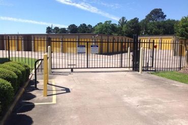 Extra Space Storage - 6333 Spring Cypress Road Spring, TX 77379