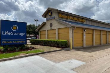 Extra Space Storage - 12711 Westheimer Road Houston, TX 77077