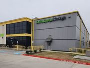 Extra Space Storage - 2075 Kingsley Drive Pearland, TX 77584