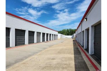 Extra Space Storage - 15300 Kuykendahl Road Houston, TX 77090