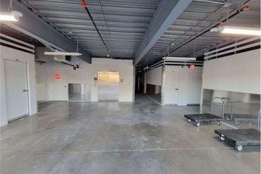 Extra Space Storage - 10425 North 25th Avenue Phoenix, AZ 85021
