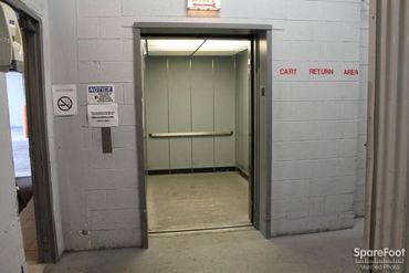 Foster Ravenswood Self Storage - 1800 W Foster Ave Chicago, IL 60640