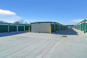 FreeUp Storage Simpsonville - 401 3rd Street Simpsonville, KY 40067