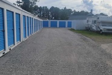 Hinesville Storage Units - 100 Bright's Lake Road Hinesville, GA 31313