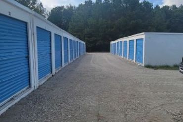 Hinesville Storage Units - 100 Bright's Lake Road Hinesville, GA 31313