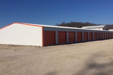 Lake Ozark Self Storage - 10 Allen Road Eldon, MO 65026