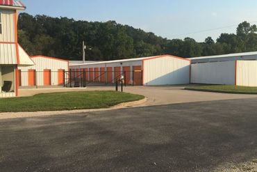Lake Ozark Self Storage - 10 Allen Road Eldon, MO 65026