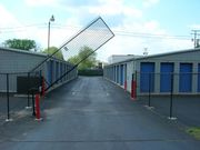 Mini U Storage - 32455 W 8 Mile Rd Livonia, MI 48152