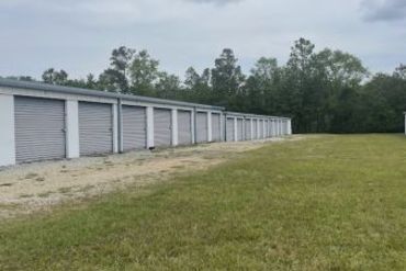 Ms. Lillian's Self-Storage - 4588 New School Road Blackshear, GA 31516