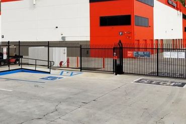 Public Storage - 23811 Ventura Blvd Calabasas, CA 91302