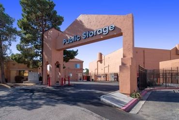 Public Storage - 2225 Green Valley Parkway Henderson, NV 89014