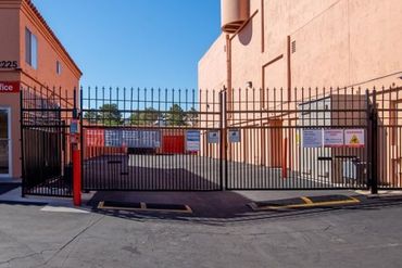 Public Storage - 2225 Green Valley Parkway Henderson, NV 89014