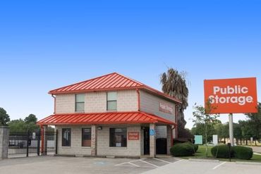 Public Storage - 15145 Ella Blvd Houston, TX 77090