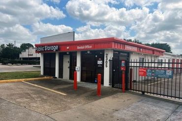Public Storage - 2305 South Dairy Ashford Houston, TX 77077