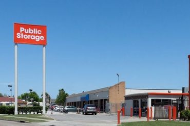 Public Storage - 6615 S Gessner Drive Houston, TX 77036