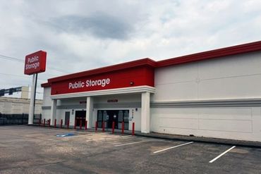 Public Storage - 7715 Katy Freeway Houston, TX 77024