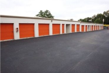 Public Storage - 4910 Poplar Ave Memphis, TN 38117