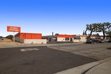 Public Storage - 9011 Bermudez Street Pico Rivera, CA 90660